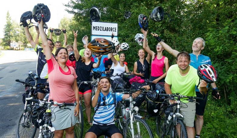 Cyklisti putovali Slovenskom