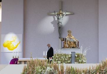 Hlavný oltár s milostivou sochou Sedembolestnej Panny Márie Snímka: Peter Slovák
