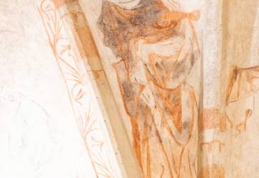 Freska zobrazujúca sväticu s rakom sa nachádza na klenbe, vznikla v druhej fáze freskovej výzdoby kostola na prelome 14. a 15. storoèia. Snímka: Erika Litváková/KN