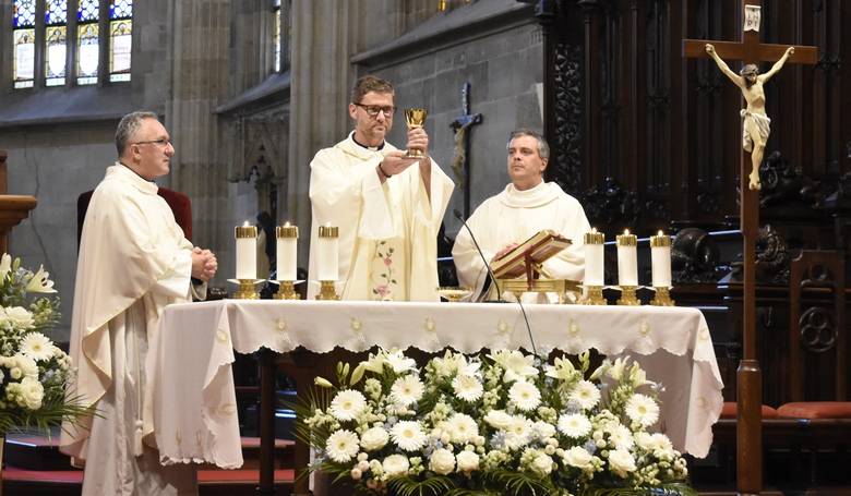 Novokaz Mrio Janovi slvil primin svt omu v Dme sv. Martina