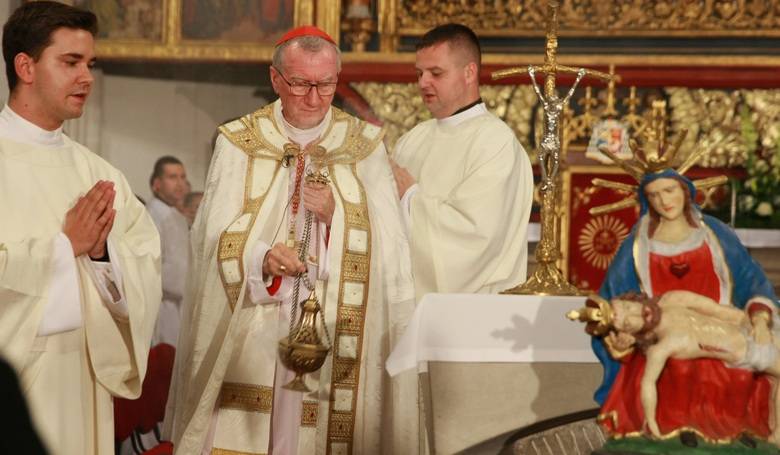 Kardinál Parolin v Košiciach: Panna Mária vie, čo potrebujeme