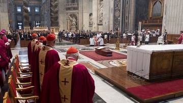 Rím sa rozlúčil so slovenským kardinálom