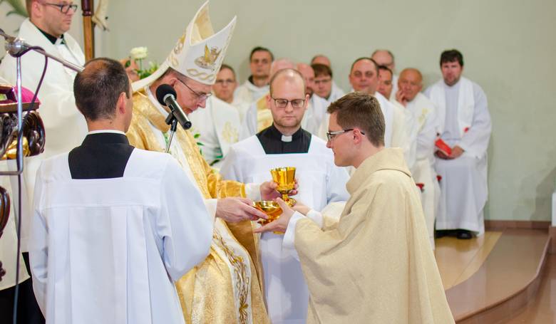 V Banskej Bystrici vysvätili novokňazov