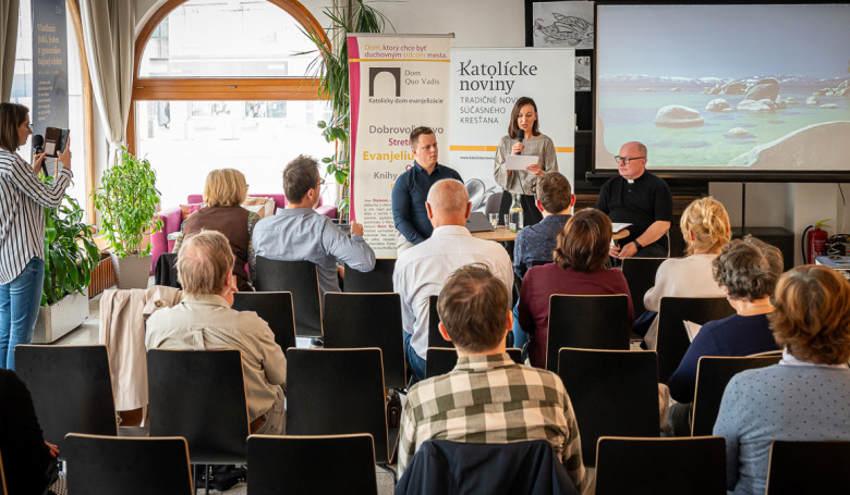 Katolícke noviny hostili diskusiu o umelej inteligencii Katolícke noviny hostili diskusiu o umelej inteligencii