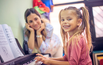 K vytrvalosti cez prehlbovanie vz�ahu