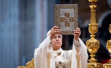 Slov� o pokoji sa st�vaj� �oraz form�lnej��mi