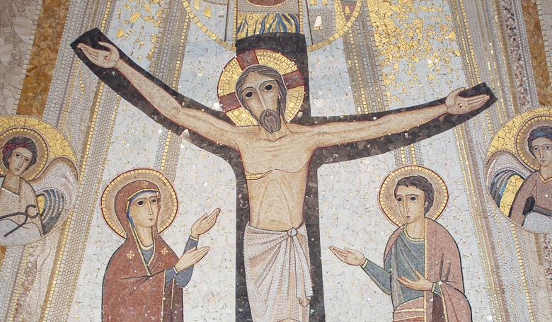 Biskup Galis požehnal oltárnu mozaiku
