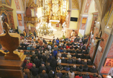 Bazilika na Starch Horch bola zaplnen. Snmka: Erika Litvkov