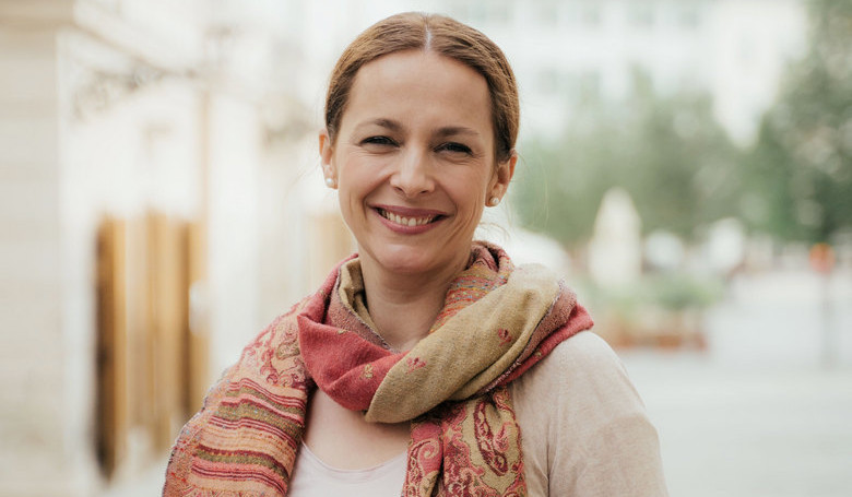 �ena potrebuje robi� to, �o ju nap��a