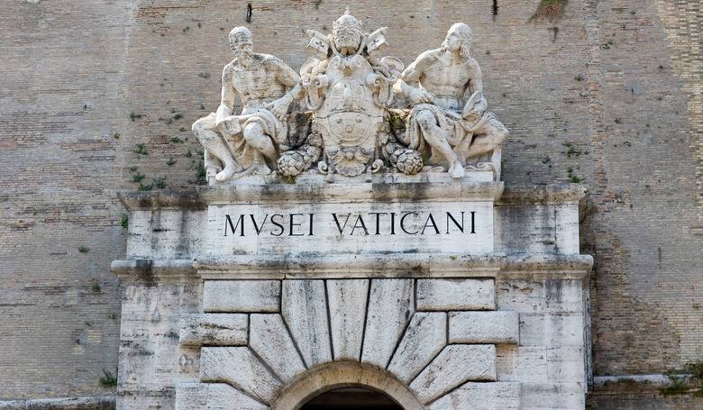 Vatikán otvára aj múzeá