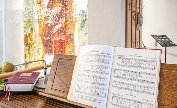 Nejasnosti by mal organista konzultova� s k�azom