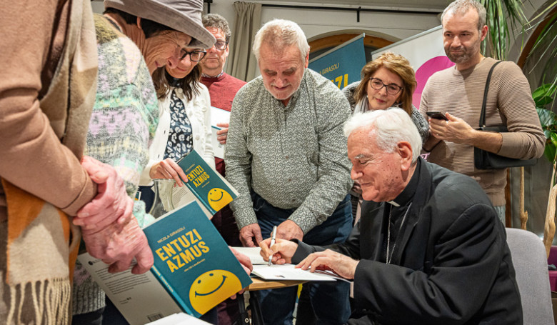 �smev je najlacnej�� mejkap