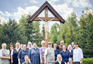 V Dolnom Smokovci sa 25. – 27. júna uskutočnil seminár Boh a ja. Bol určený sestrám v permanentnej formácii. Snímka: sr. Renáta Jamborová, SSS
