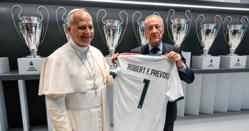 Vo futbale aj v živote vyhrávame spoločne Vo futbale aj v živote vyhrávame spoločne
