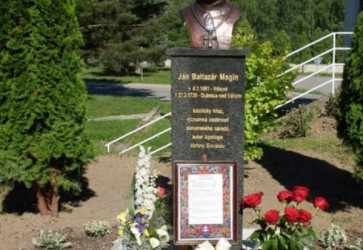V tomto roku si pripomname 290. vroie mrtia vznamnej osobnosti slovenskho nroda, kaza Jna Baltazra Magina. Na snmke busta Jna Baltazra Magina v Dubnici nad Vhom. Snmka: Peter paek