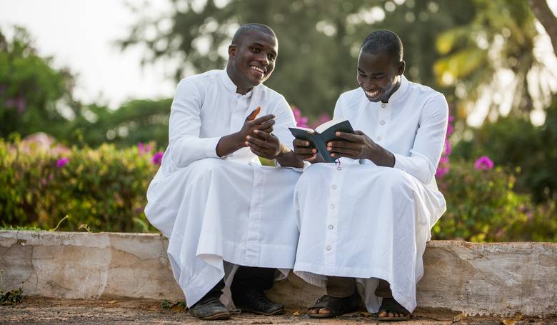 Cesta ku kňazstvu je v Afrike dlhá