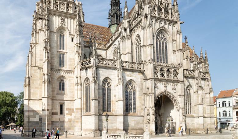 Musíme byť otvorenejší a solidárnejší Musíme byť otvorenejší a solidárnejší