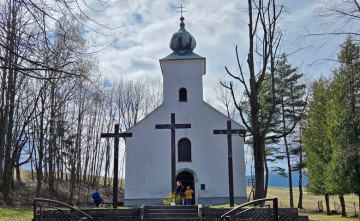 Kalv�rsky kostol�k sa do�k� obnovy