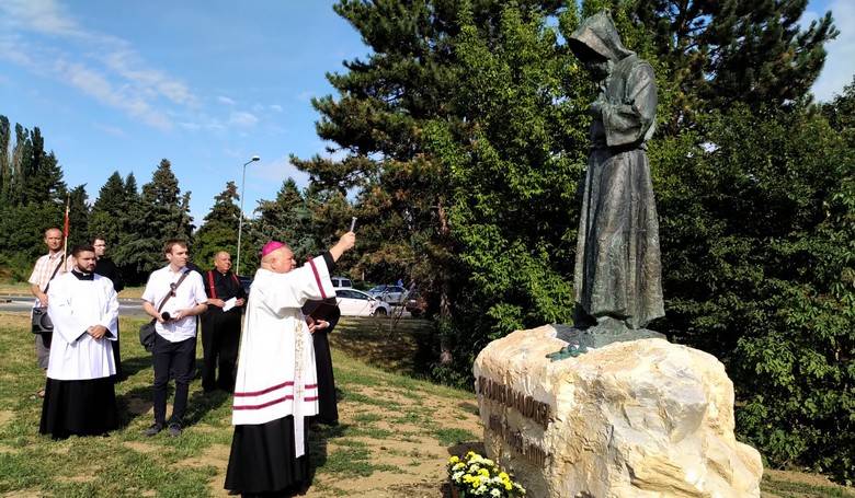 Nov socha sv. Andreja Svorada vta nvtevnkov Nitry