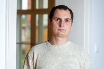 Človek je vždy viac ako nálepka Človek je vždy viac ako nálepka