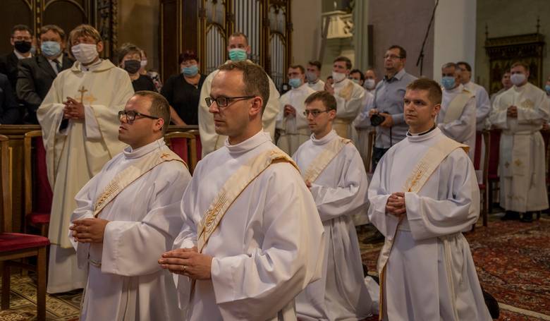 Do radov kňazov pribudli nové sily