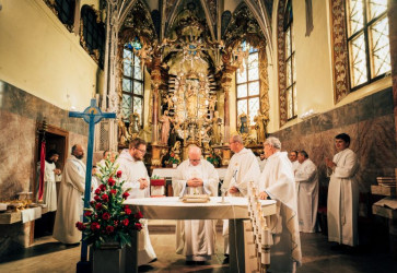 Celebranti svtej ome. Snmka: Ema Gejdo Lanariov