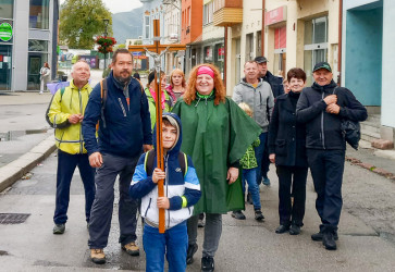 Farnos svtch imona a Jdu v Liptovskch Sliaoch zorganizovala 11. oktbra peiu p do jubilejnho chrmu v Ruomberku. Snmka: Monika vedov