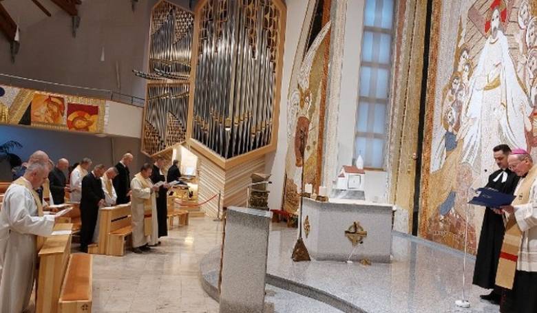 Spoloèná ekumenická bohoslužba v katedrále ordinariátu