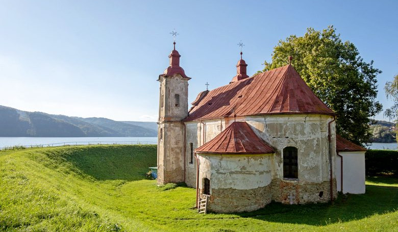 Ke plakali domy, ale aj kostoly