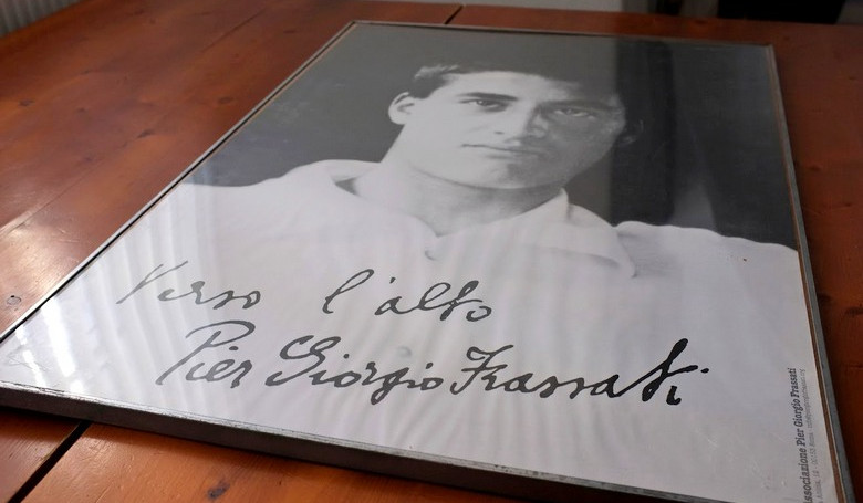 Smerom k večným hodnotám Smerom k večným hodnotám