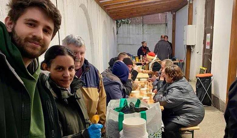 Vzia sveta, v ktorom kad njde pomoc