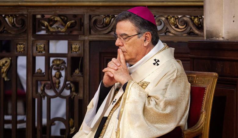 Pápež prijal odstúpenie parížskeho arcibiskupa