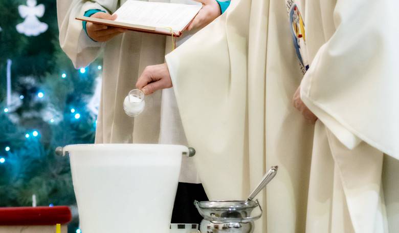 Poehnan vodu pouvajme s ctou