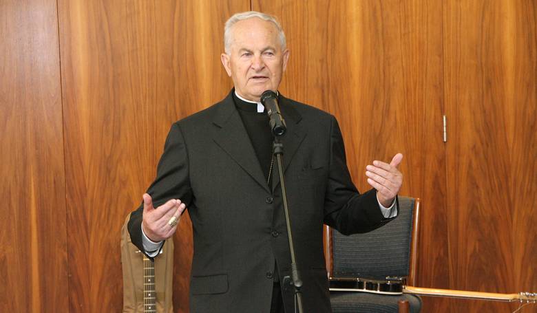 Výňatky z príhovorov a homílií kardinála Jozefa Tomka (Katolícke noviny 10/2009)