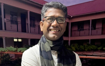 ��astn� predstaven� a jeho radostn� zverenci