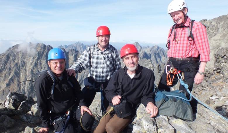 Kňazstvo vždy vkladať do Božích rúk Kňazstvo vždy vkladať do Božích rúk