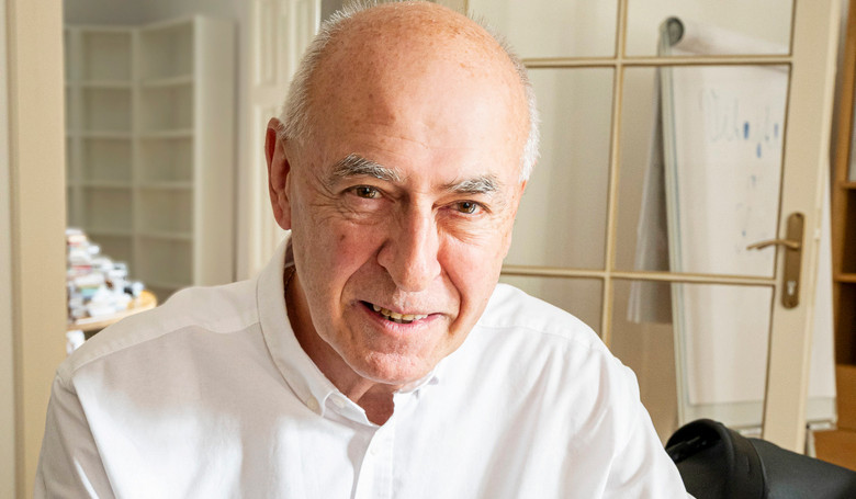 S odhodlaním vysekať sa z totality S odhodlaním vysekať sa z totality