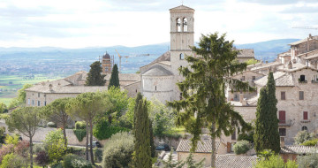 Assisi ako trval� maj�k