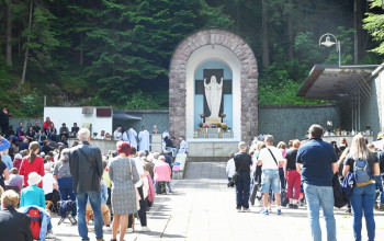 Spolok svätého Vojtecha a Katolícke noviny putovali na Studničku Spolok svätého Vojtecha a Katolícke noviny putovali na Studničku
