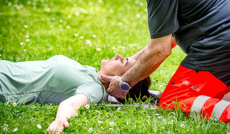 S Viliamom Dobiom sa ume poskytn prv pomoc (8)