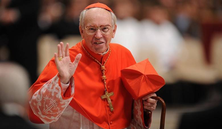 Kardinálsky zbor má nového dekana