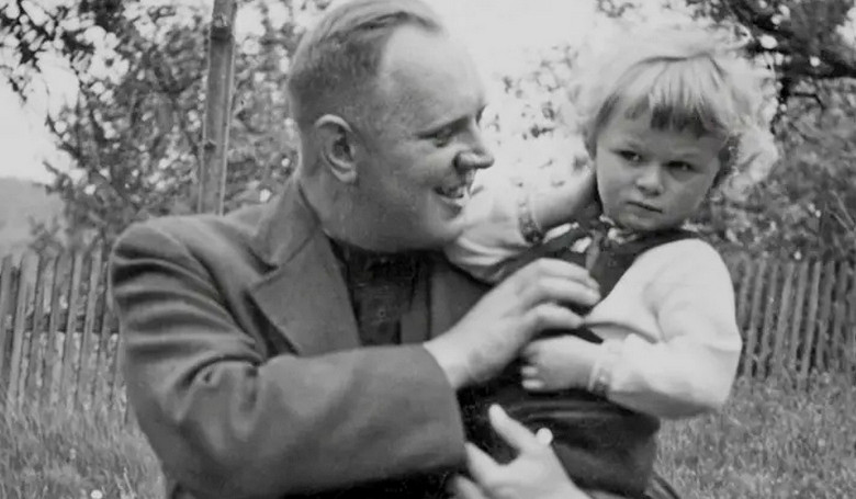 K ivej viere patria i skutky