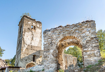 Kostol sv�t�ch Kozmu a Dami�na za�ali dobrovo�n�ci opravova� pred tridsiatimi rokmi. Sn�mka: Martina Hal�skov�