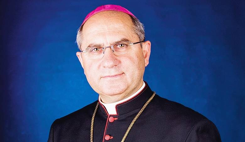 Kardinál Parolin nám prinesie požehnanie pápeža Františka