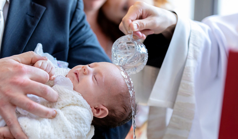 To d�le�it� sa momentom krstu len za��na