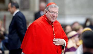 Vatikán odprevádzal kardinála Pella
