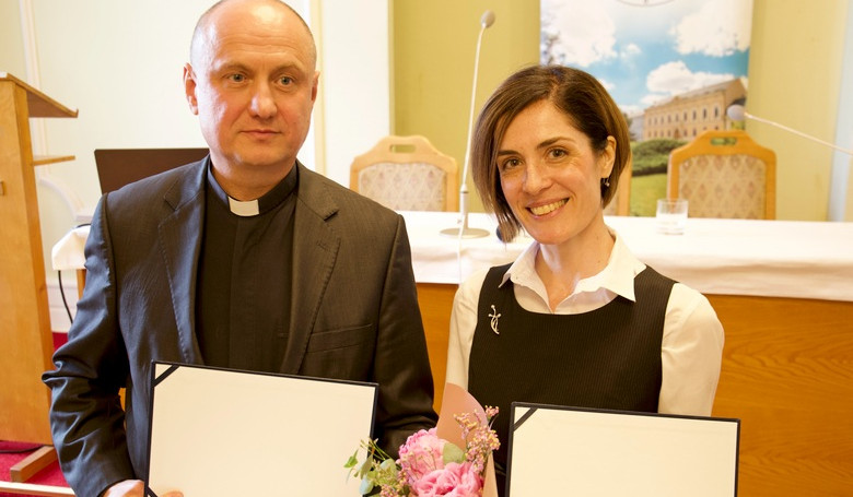 Nebojte sa ��ta� Sv�t� p�smo