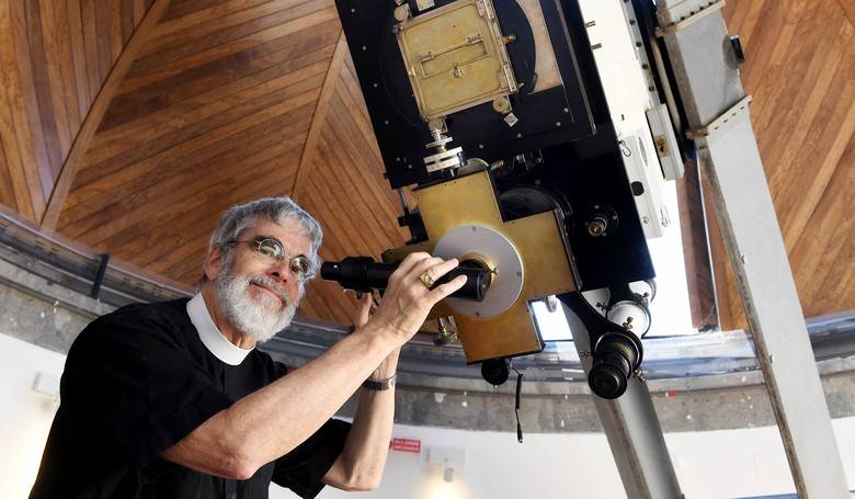 Vatikánske observatórium pomenovalo nové asteroidy