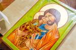 Obľúbeným motívom na ikonách je Madona s Dieťaťom alebo Svätý Jozef s dieťaťom Ježišom. 