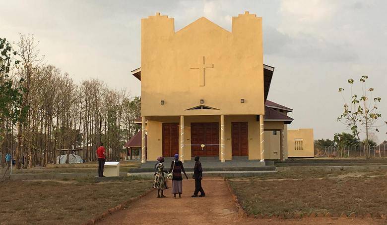 Kostol si postavili vďaka Slovákom (fotogaléria)